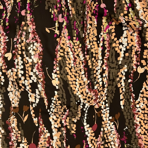 CAbi Trellis Down To Earth Mosaic Print Tank Top - Picture 4 of 10